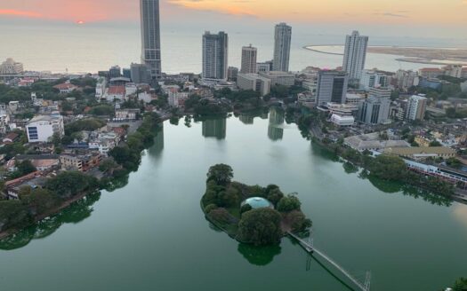 Colombo City Center 03 Bedroom Higher Floor Apartment For Rent